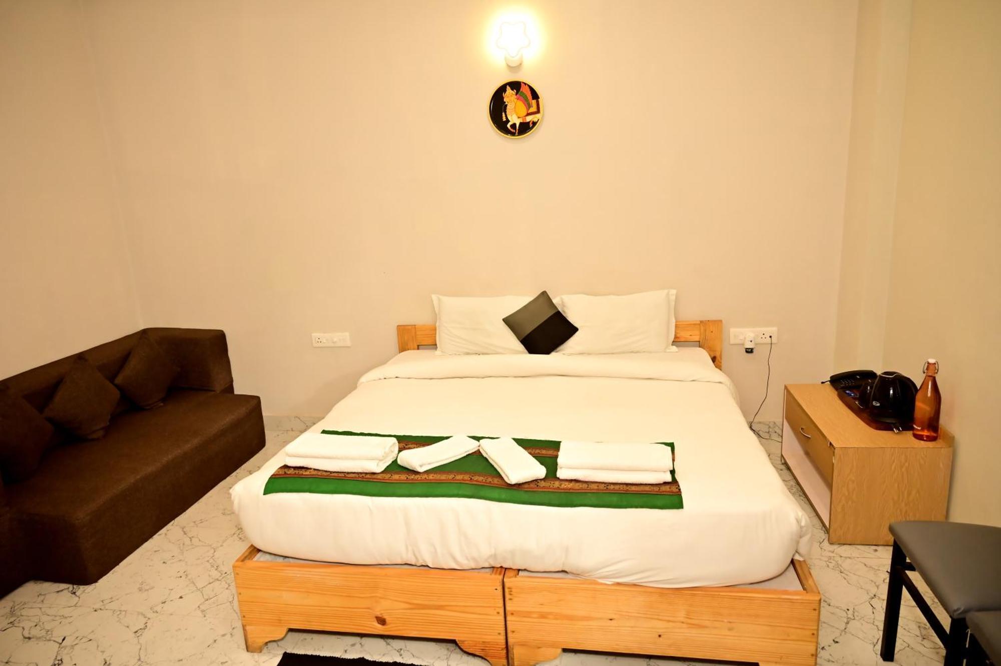 Kaashvi Hotel Varanasi
